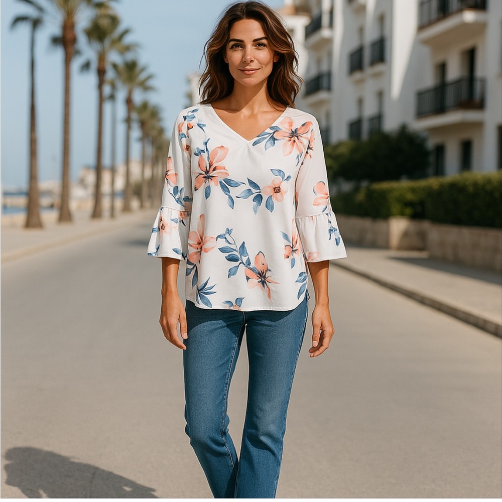 Love+harmony white flower bell sleeved top,